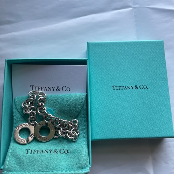 Tiffany interlock bracelet - Picture 2 of 3